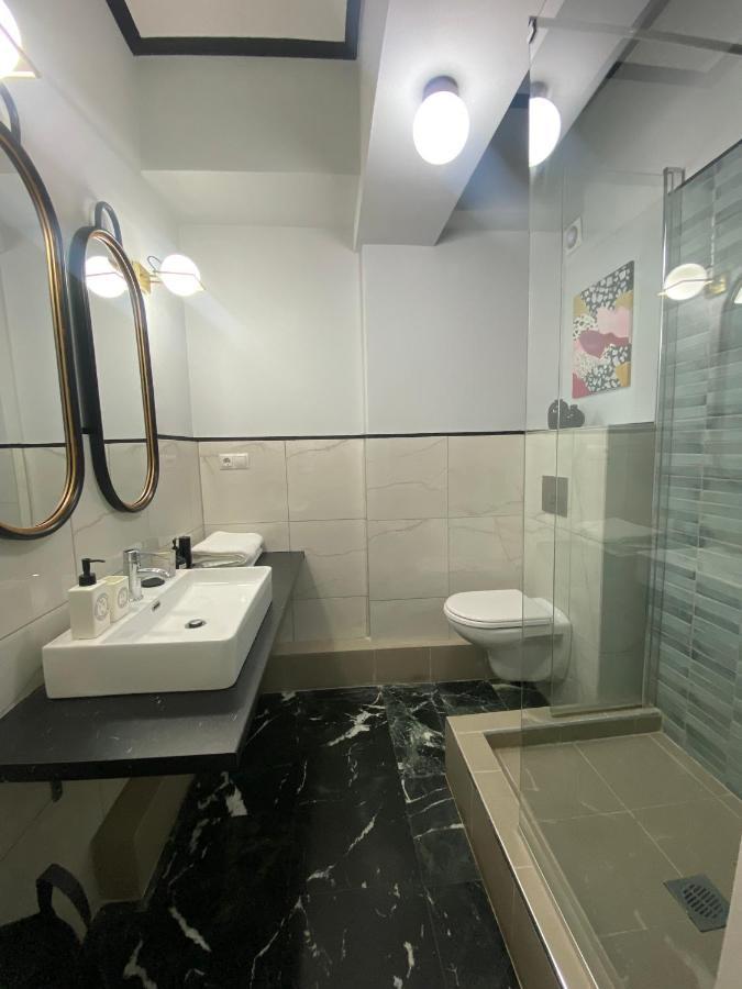 5 Rooms Athens Luaran gambar