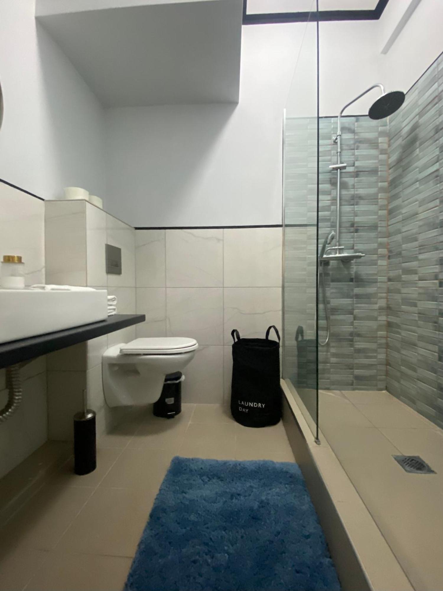 5 Rooms Athens Luaran gambar